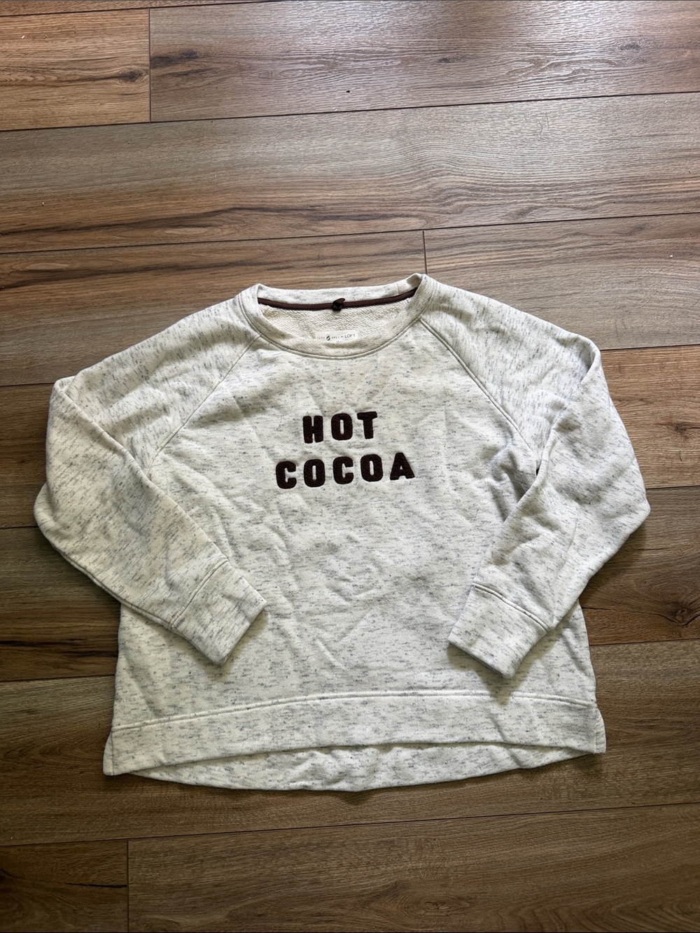 Lou & Grey Cream Crewneck Sweatshirt with Brown 'HOT COCOA' Lettering